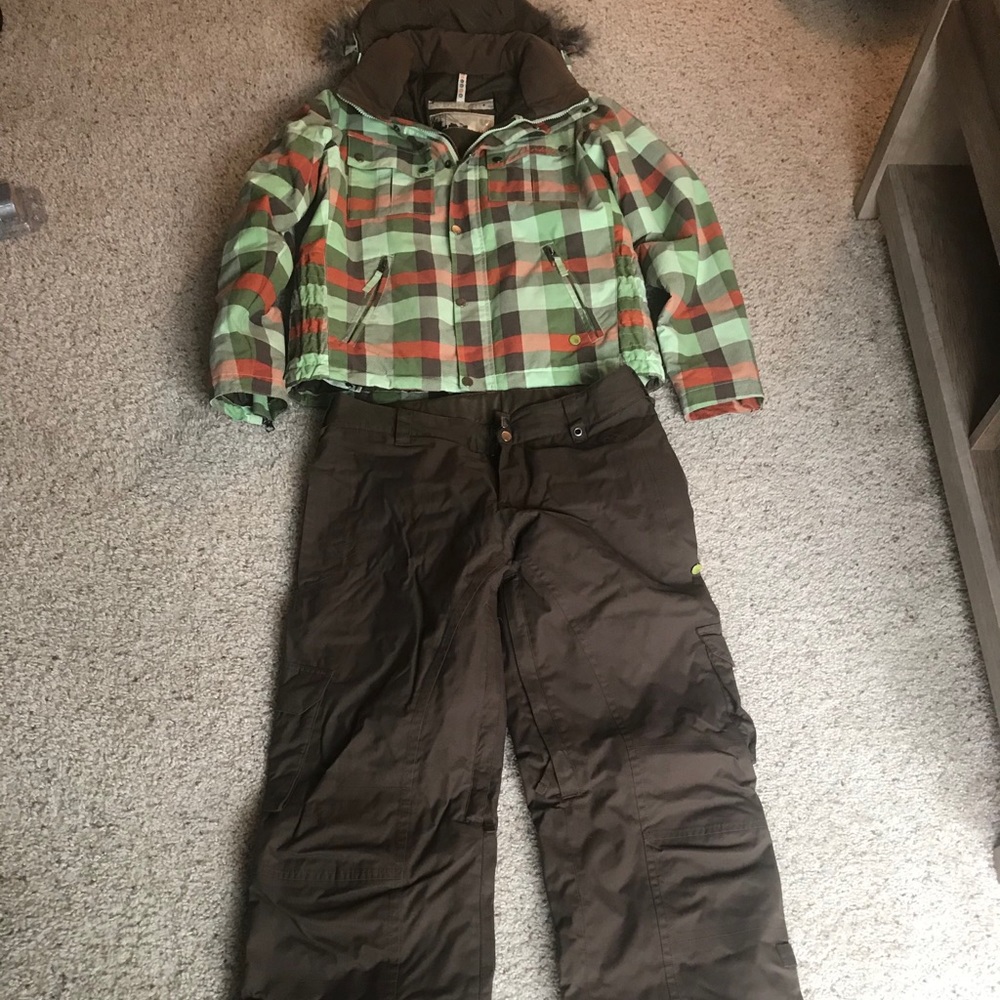 Burton ski/snowboard jacket and pants